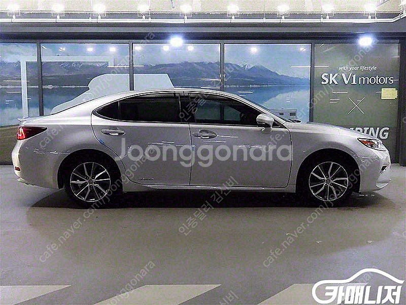중고차 뉴ES300h 이그제큐티브 2016 년식 은색 ...--3