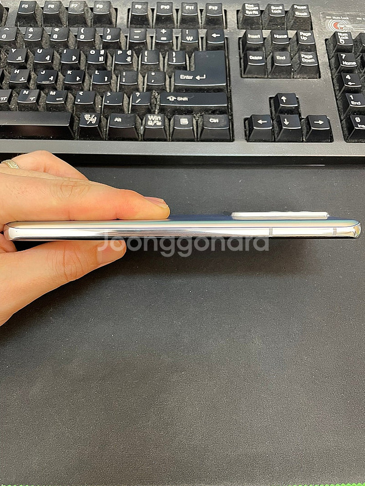 갤럭시S21울트라 256GB 실버 무잔상 상태좋은 중고...--6