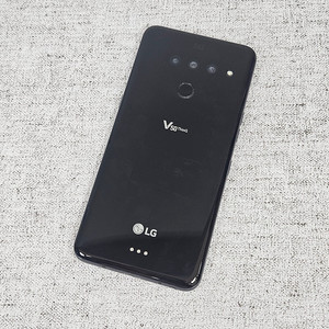 기능정상 외관깔끔 LG V50 블랙색상 128G 9만원 판매해요.매크로용 게임용 배달용