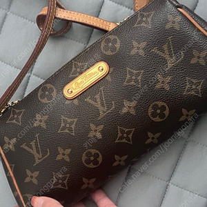 루이비통 에바클러치 이미지