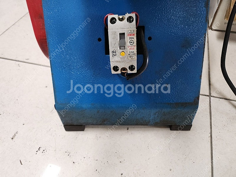 용수 벨트샌더 YSB-180 조용하고 작동잘됨 경기광주...--3