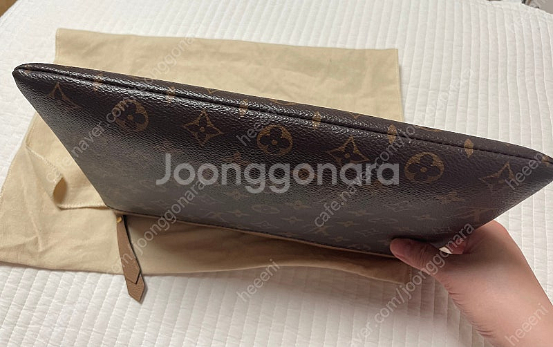 정품 루이비통 데일리 클러치 파우치--7