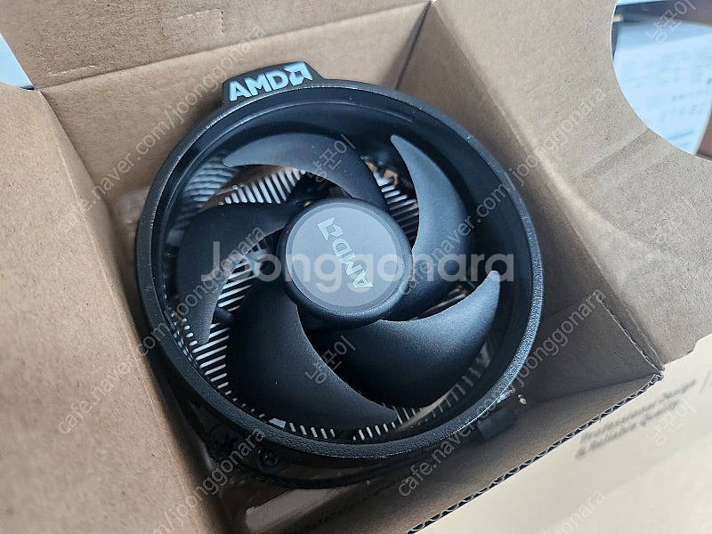 PC 반본체 팝니다. RTX 3070 화이트 / 라이젠...--6