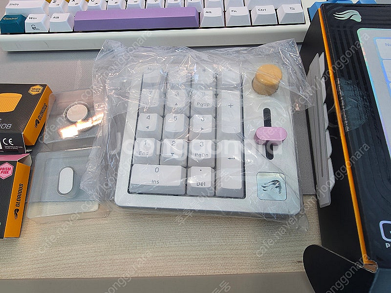 글로리어스 GMMK NUMPAD 넘버패드 화이트 + 컬...--0