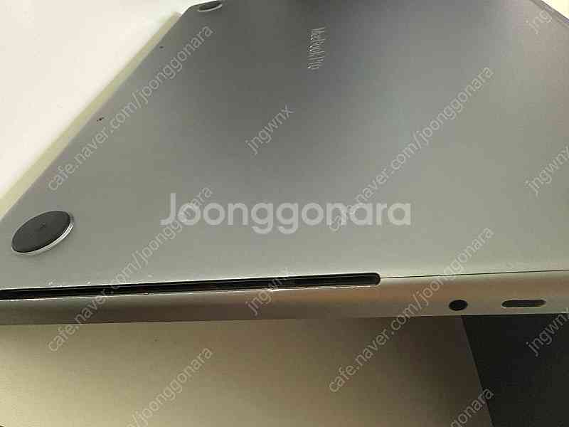 맥북프로 m1max/64g/2tb 14인치 팝니다--8