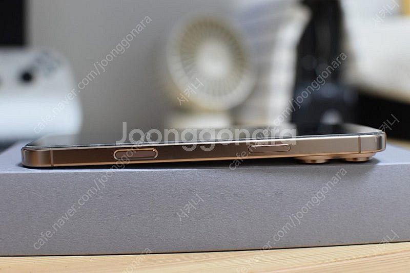 애플 아이폰16 프로 맥스 256GB 자급제 데저트 티...--3