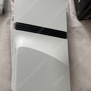 PS5 PRO 디스크 + 듀얼센스 2개 + 정품 충전기 팝니다