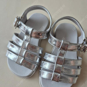 베이비꺌랑 젤리샌들 실버 블랙