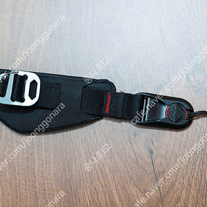 픽디자인 클러치 핸드스트랩