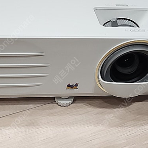 뷰소닉 bk560-4k 빔프로젝터 팝니다.