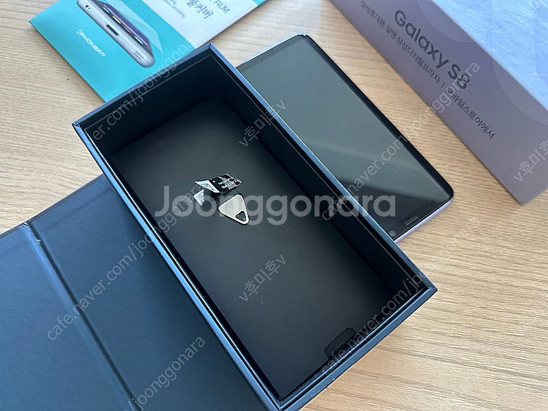 갤럭시 S8 오키드 그레이 판매합니다--2