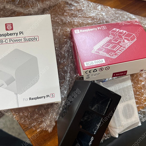 라즈베리파이5 8gb 미사용새제품(정품어댑터 쿨러 케이스)