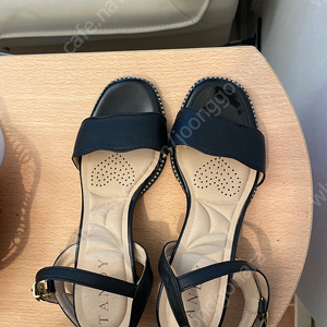 탠디 여성 블랙 스트랩 샌들 225 새상품급