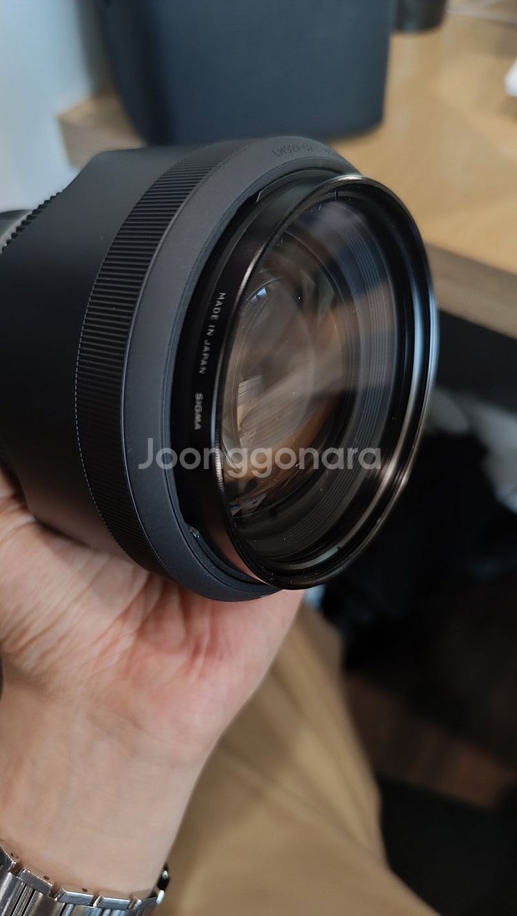 시그마 ef 85mm f1.4 dg 렌즈 판매합니다.--1