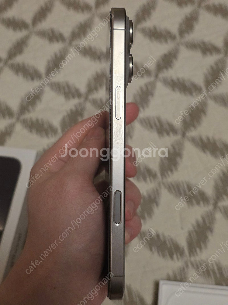 아이폰16 프로 맥스 512gb 자급제 팝니다--4
