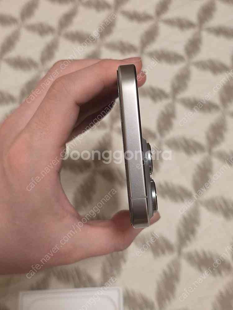 아이폰16 프로 맥스 512gb 자급제 팝니다--6