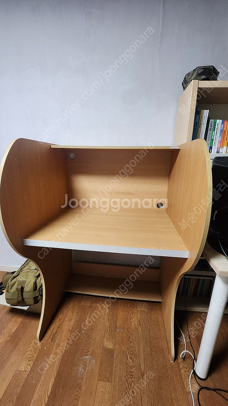 독서실책상--2