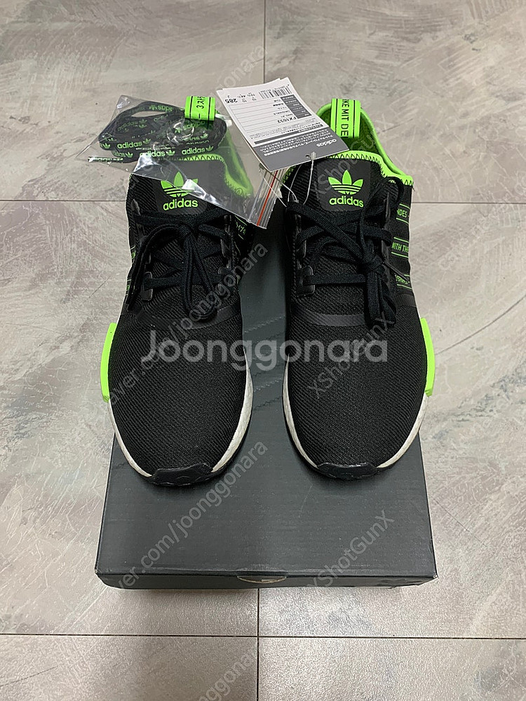 235.245.285)아디다스 노마드 NMD R1 니트...--5