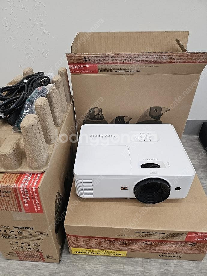 뷰소닉KL46W/WXGA/5천안시 박스만 개봉된 미사용...--0