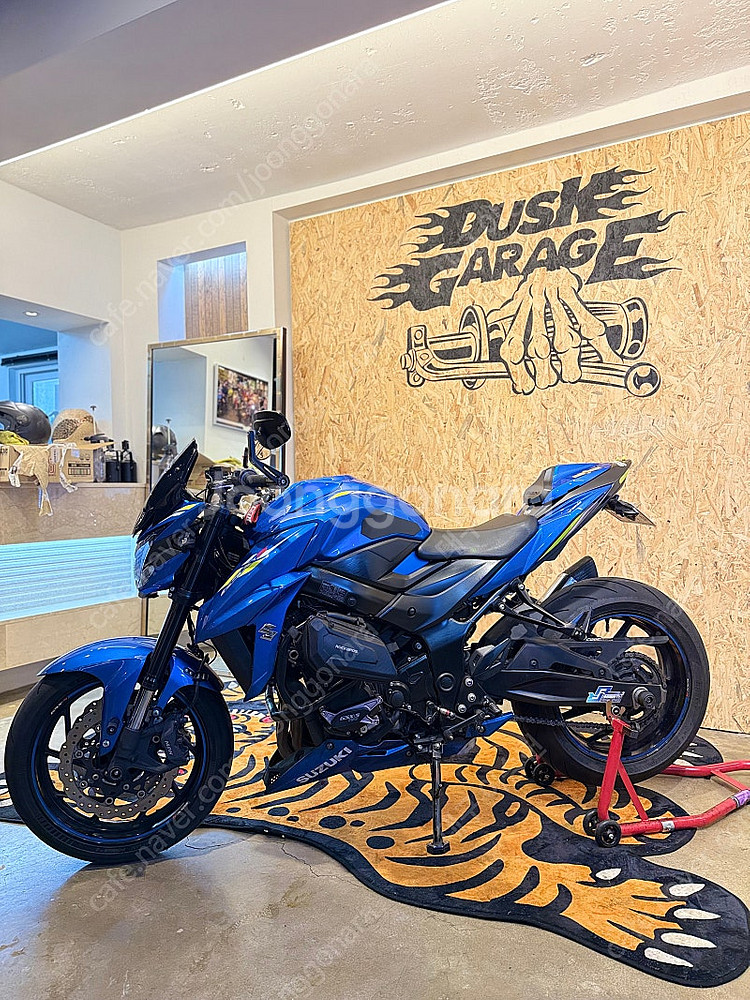 풀튜닝 스즈키 gsx s750 판매합니다--1