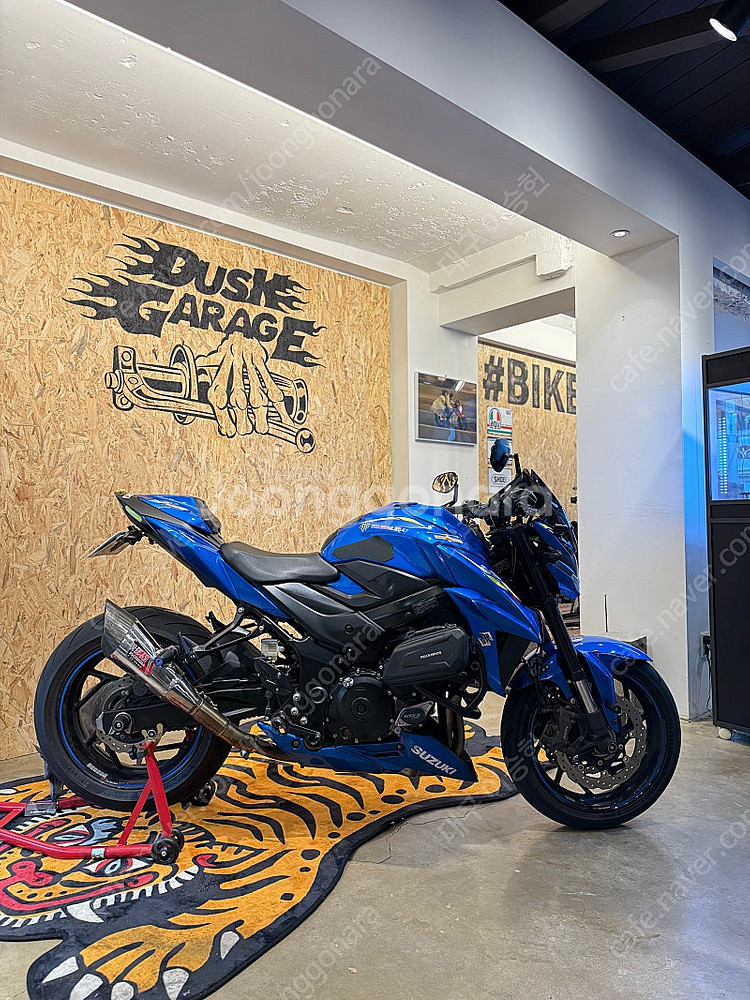 풀튜닝 스즈키 gsx s750 판매합니다--5