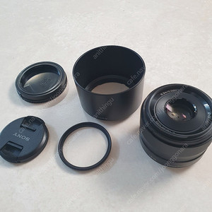 소니 sel35f18 35mm f1.8 (35.8) OSS 카페렌즈 팝니다(소니 미러리스에 사용)