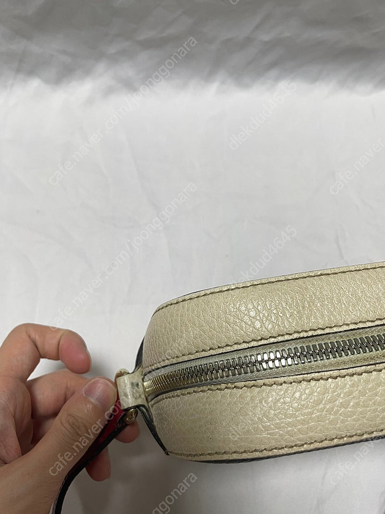 구찌 GG 로고 소호 디스코백 크로스백 이미지