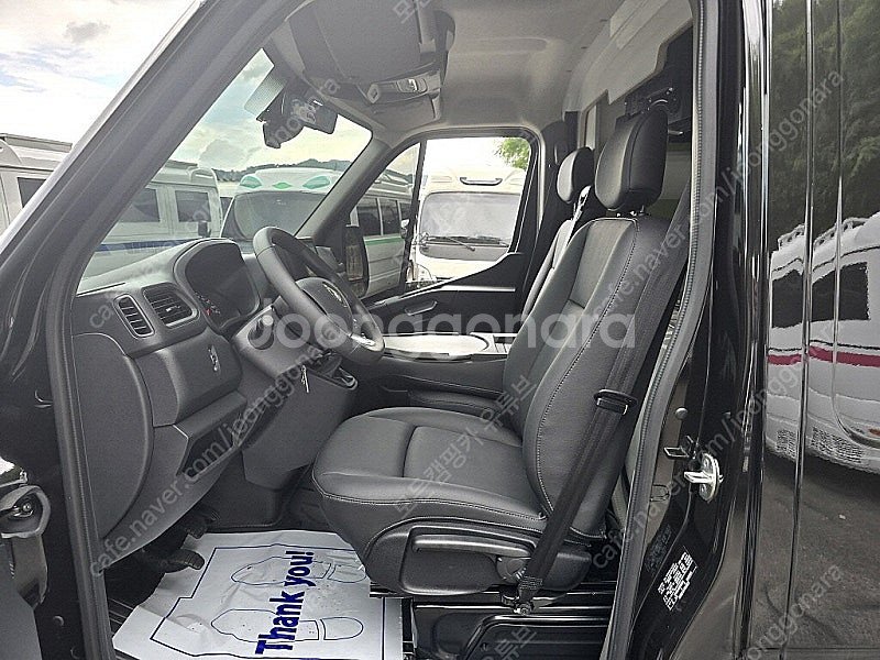 24년식 뉴마스터 L 기반 3인승 캠핑카 (신차급, 신규제작) 전액할부가능!--9