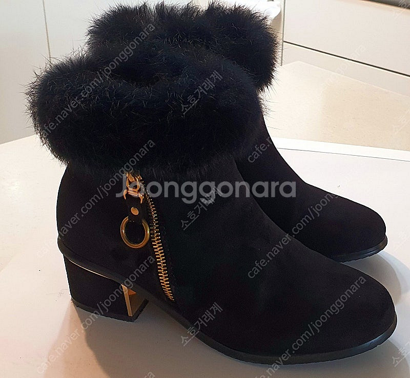 여성 가죽 부츠 240 구두 패션 신발 여자 블랙 퍼 부츠--2