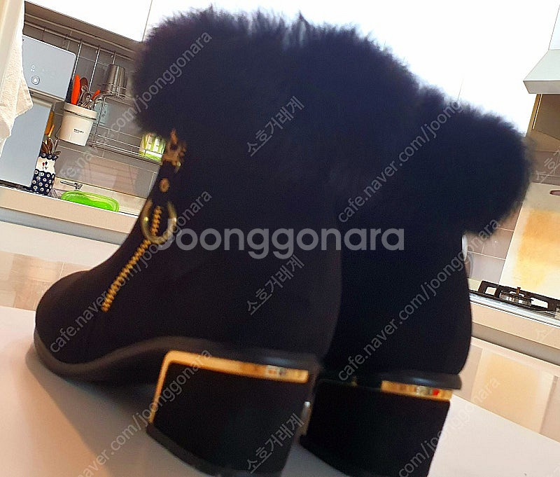 여성 가죽 부츠 240 구두 패션 신발 여자 블랙 퍼 부츠--6