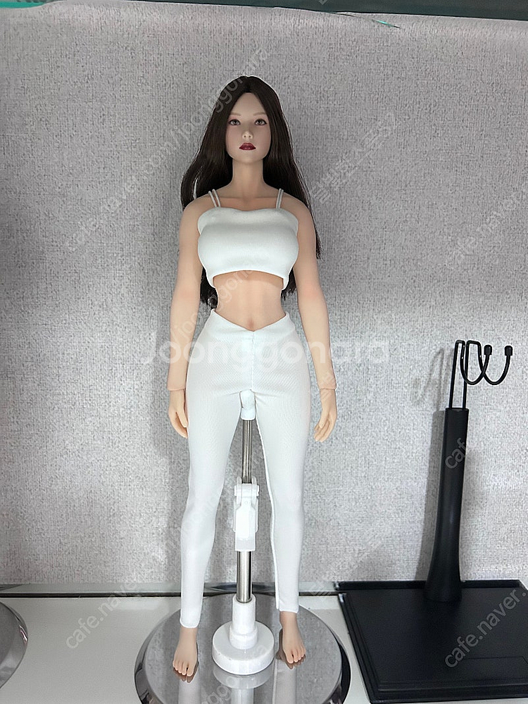 (가격인하) 여성 커스텀 판매합니다. 피첸x 핫토이x ...--0