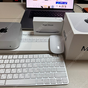 m4 맥북 미니, 애플 무선키보드,애플 매직마우스