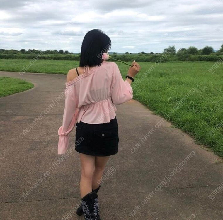 (새상품) 애즈온 아미라 블라우스 핑크 이미지