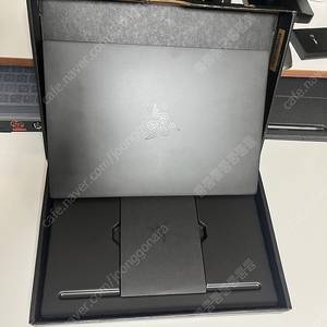 Razer blade stealth 13 RZ09-0327 i7-1165g7 / GTX1650 Ti / 16GB / 1TB 120hz / 한글 키보드