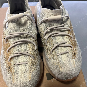 아디다스 이지부스트, 이지슬라이드 외