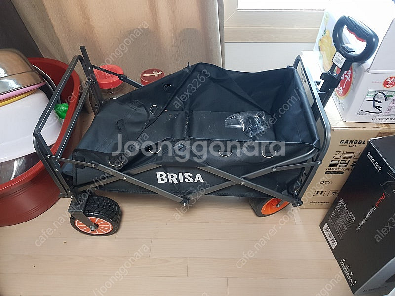 브리사 전동 캠핑 왜건 판매 합니다.--0