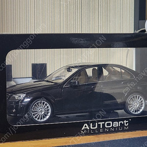 오토아트 벤츠 C63 AMG 다이캐스트 1/18 1:18