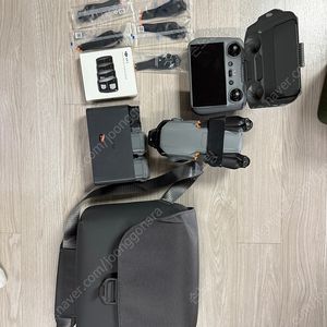 DJI 매빅 에어3 플라이모어 콤보 팝니다