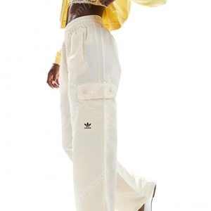 아디다스 우븐카고바지XS 새상품