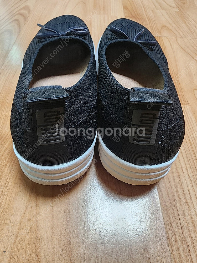 핏플랍 여성화 플랫슈즈 235--4