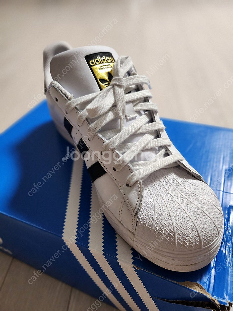 아디다스 슈퍼스타 판매합니다. (280)<실착 2회>--3
