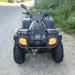 사륜구동 4wd 헌터300 17년 깨끗합니다.