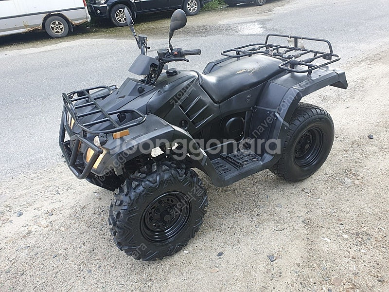 사륜구동 4wd 헌터300 17년 깨끗합니다.--2