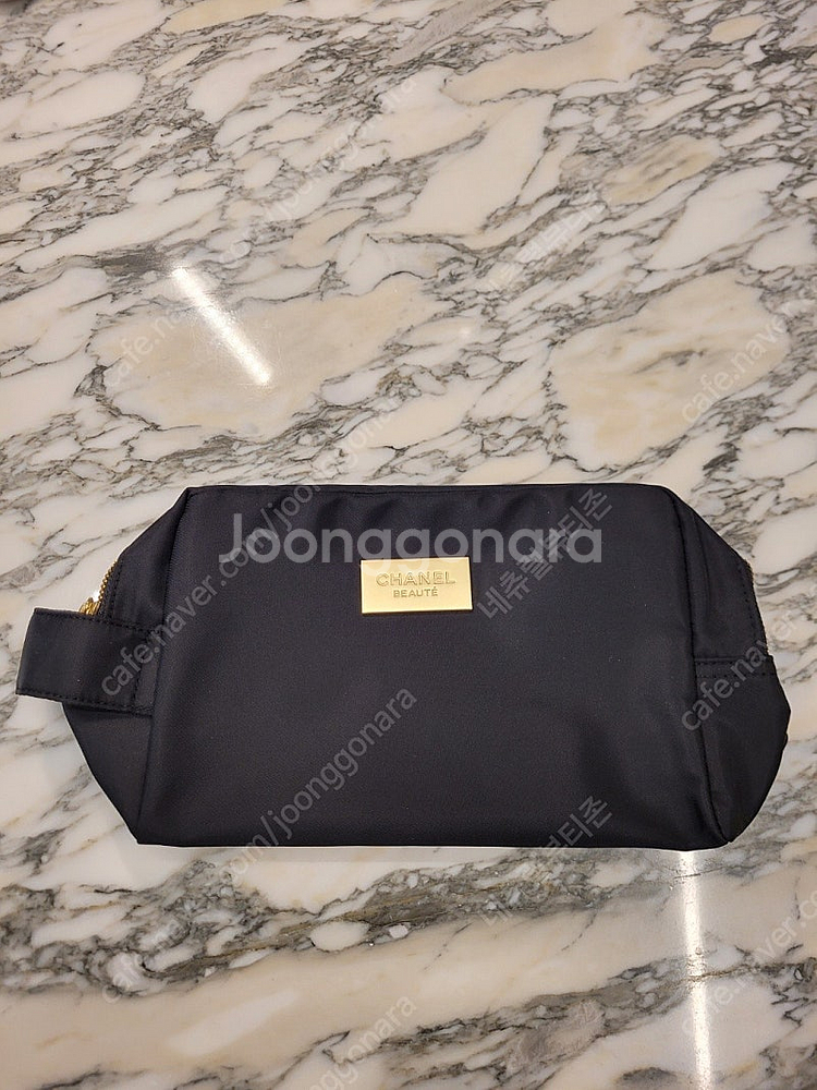 샤넬 뷰티 파우치 블랙 투웨이--1