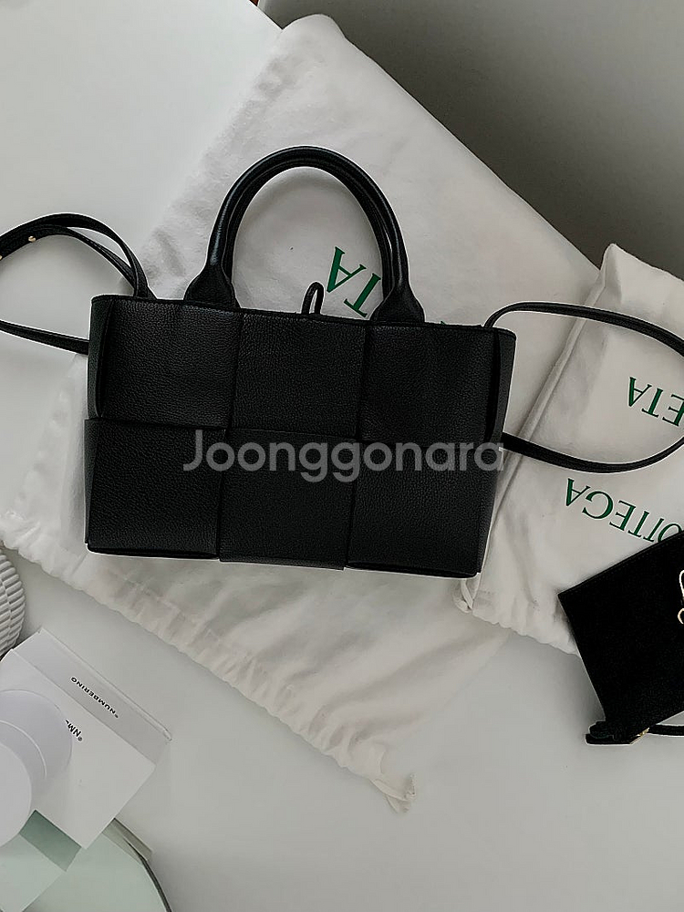 보테가베네타 아르코 토트백 미니 블랙--0