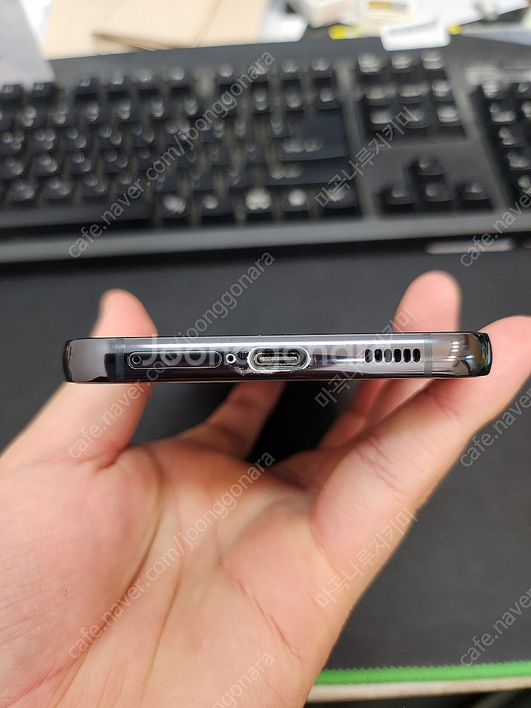 갤럭시S22플러스 블랙 256GB 무잔상 상태좋은 중고...--2