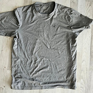 아크테릭스 반팔티 M