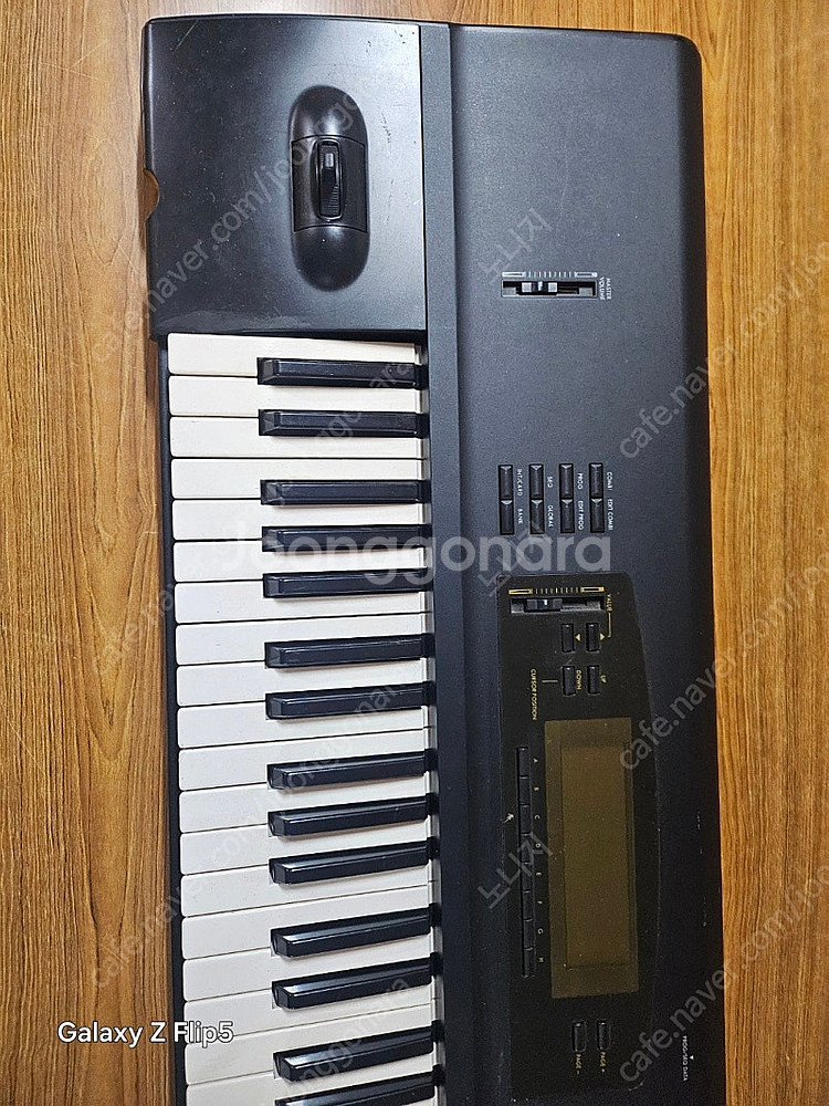 KORG 01/W 신디사이저 전자올겐--1