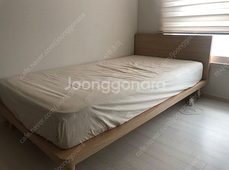 리바트 토스트 슈퍼싱글 침대프레임 상태깨끗--1