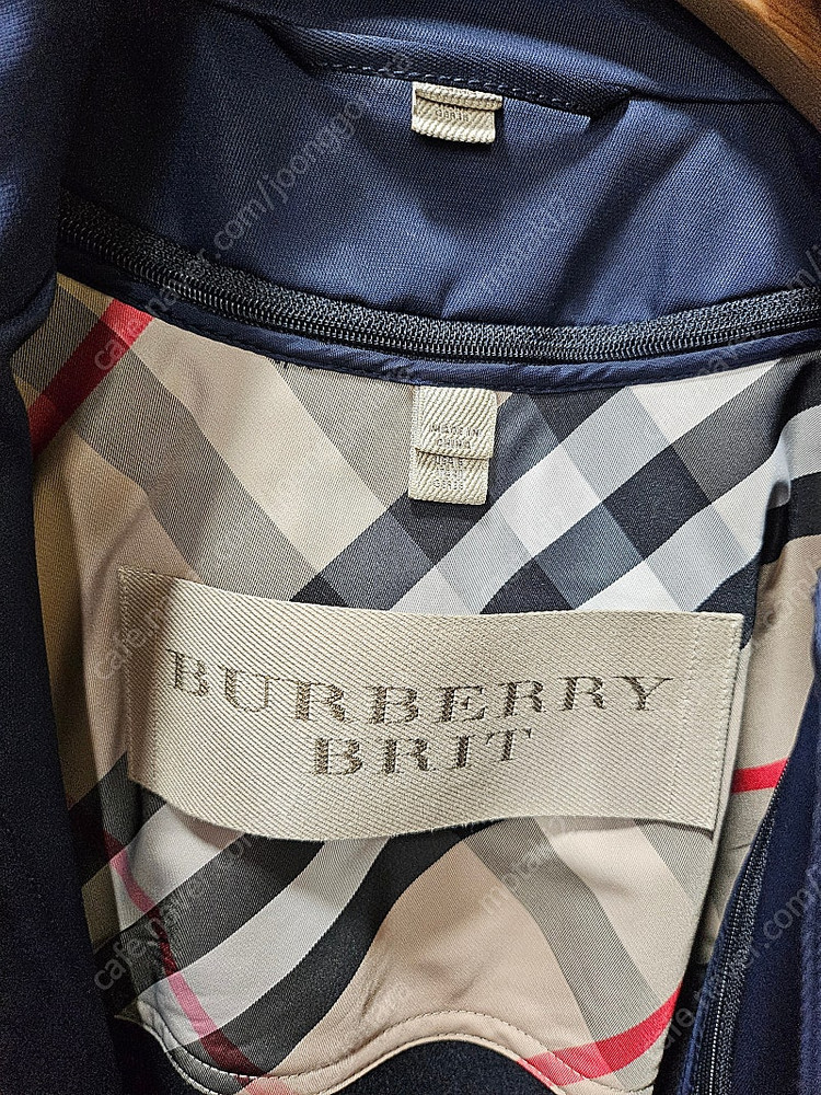 버버리 신헝 하프코트--2